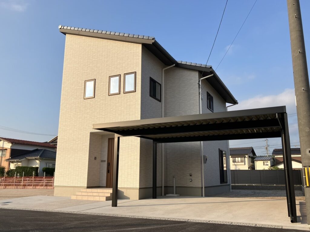 クレバリーホーム米子店、鳥取中央店の外観施工事例