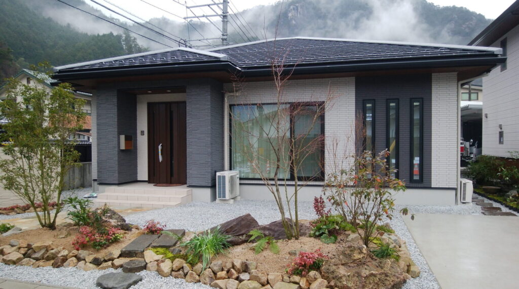 クレバリーホーム米子店・鳥取中央店の外観施工事例